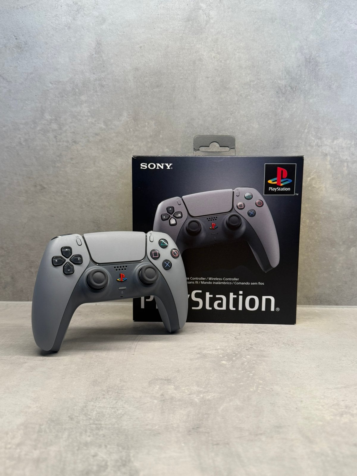 Playstation 5 Limited Edition DualSense Controller 30TH Year, PlayStation 5, Ophalen of Verzenden, Zo goed als nieuw, Controller