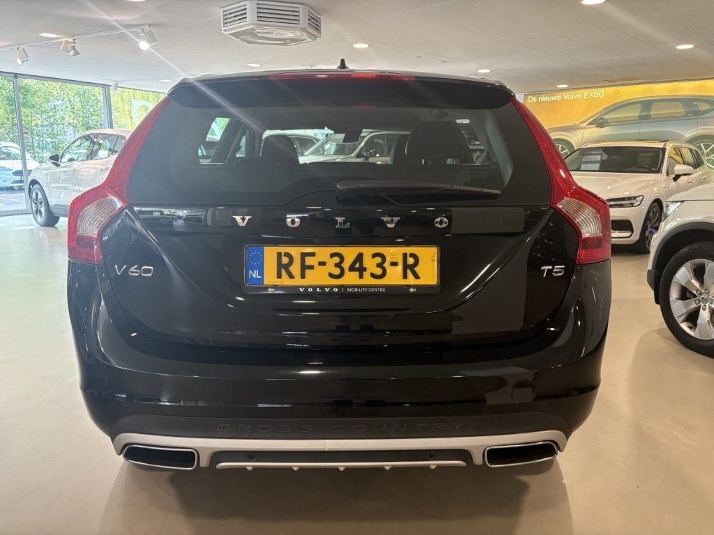 Volvo V60 Cross Country 2.0 T5 Nordic+ | UNIEKE AUTO | Parke, Gebruikt, Euro 6, 4 cilinders, 1969 cc