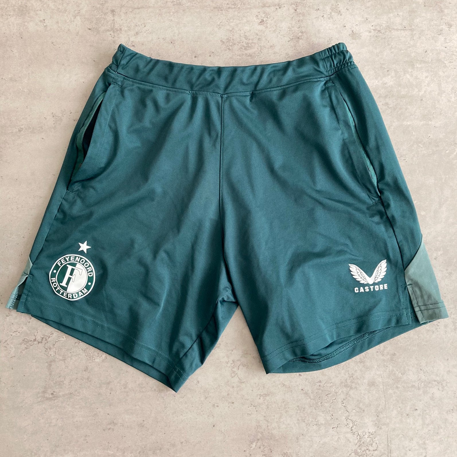 Voetbalshort - Feyenoord (S), Maat S, Ophalen of Verzenden, Nieuw, Broek