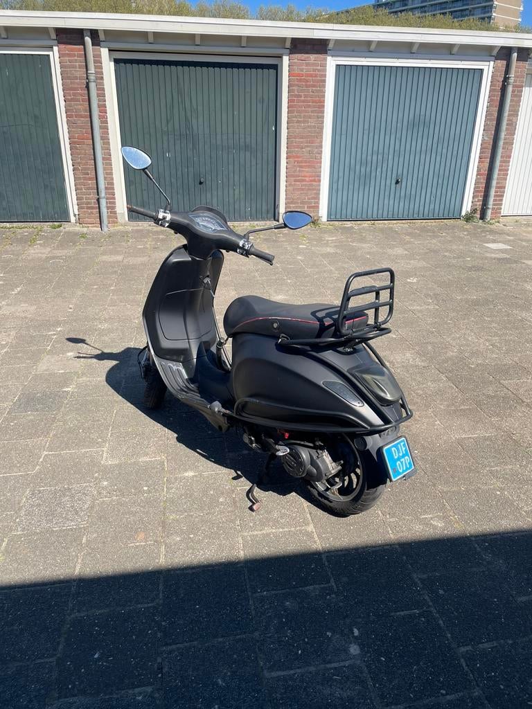 Vespa sprint (DJF-07-P), Fietsen en Brommers, Scooters | Vespa, Ophalen, Gebruikt, Vespa S, Maximaal 25 km/u