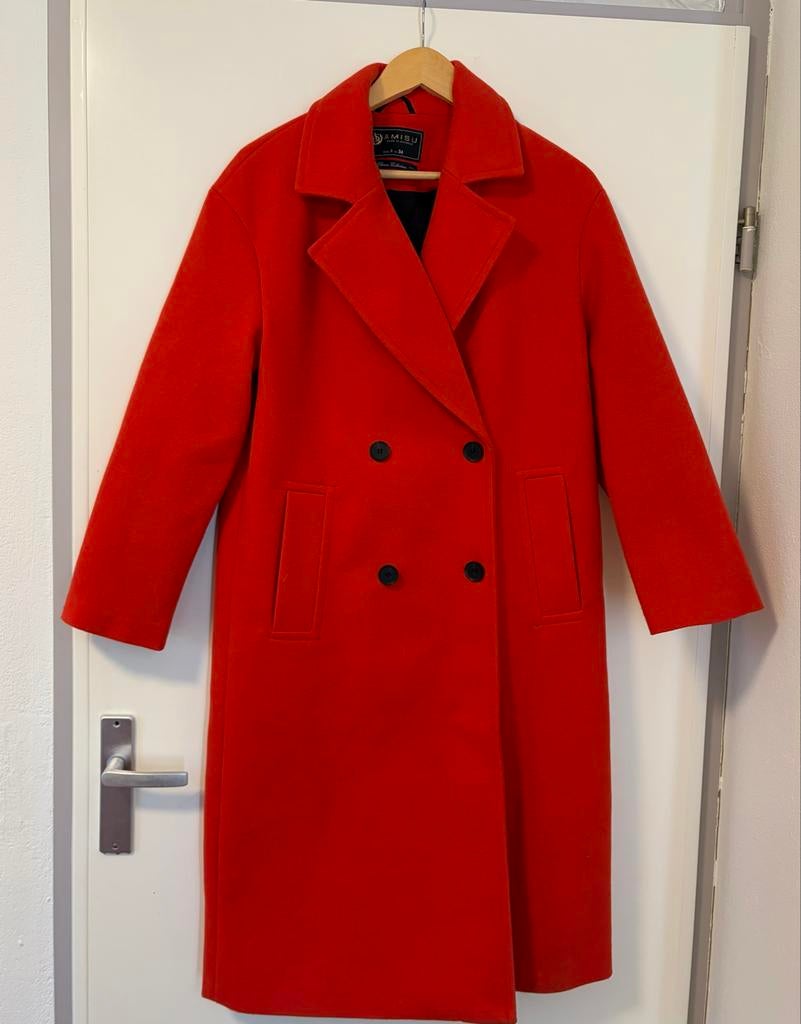 Stijlvolle rode winterjas van Amisu, maat 34, Ophalen, Zo goed als nieuw, Maat 34 (XS) of kleiner, Rood