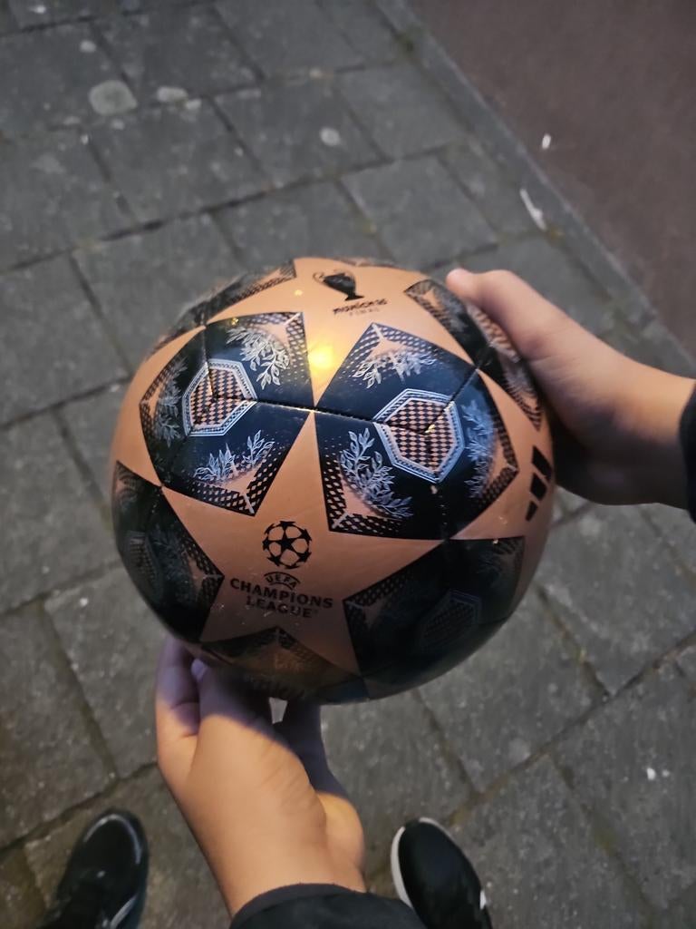 Originele Champions League Showcase Bal - Zo goed als nieuw, Ophalen of Verzenden, Zo goed als nieuw, Bal