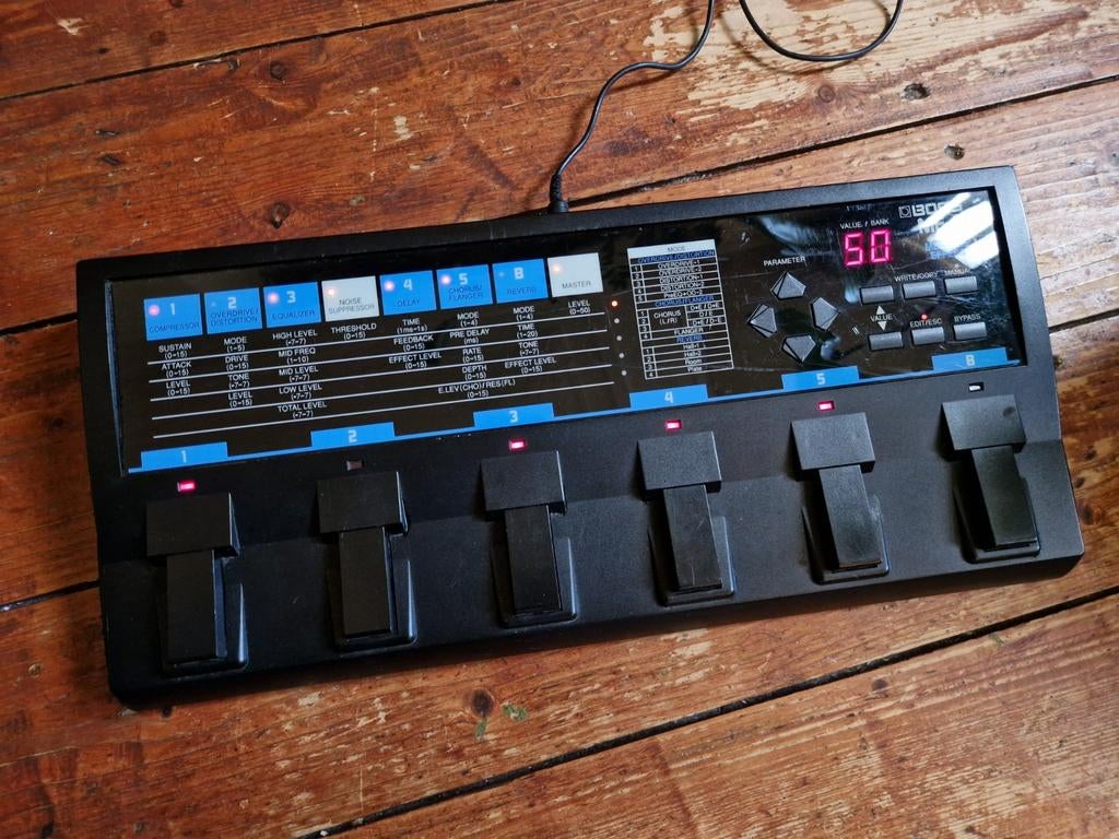 Boss ME-6 Multi effecten processor, Muziek en Instrumenten, Effecten, Ophalen of Verzenden, Gebruikt, Multi-effect