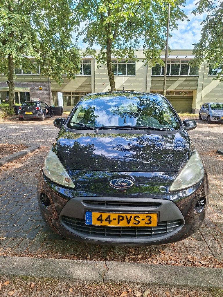 Ford Ka Comfort Start/stop, 1.2 69pk 2011 Zwart - NIEUWE APK, Voorwielaandrijving, Euro 5, 4 cilinders, 4 stoelen