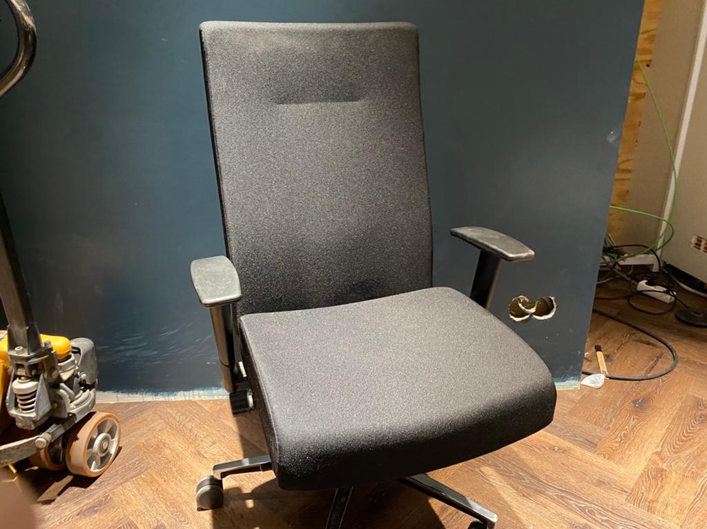 Timlip XL Bureaustoel - Ergonomisch & Comfortabel tot 200kg, Ophalen, Zwart, Zo goed als nieuw, Bureaustoel
