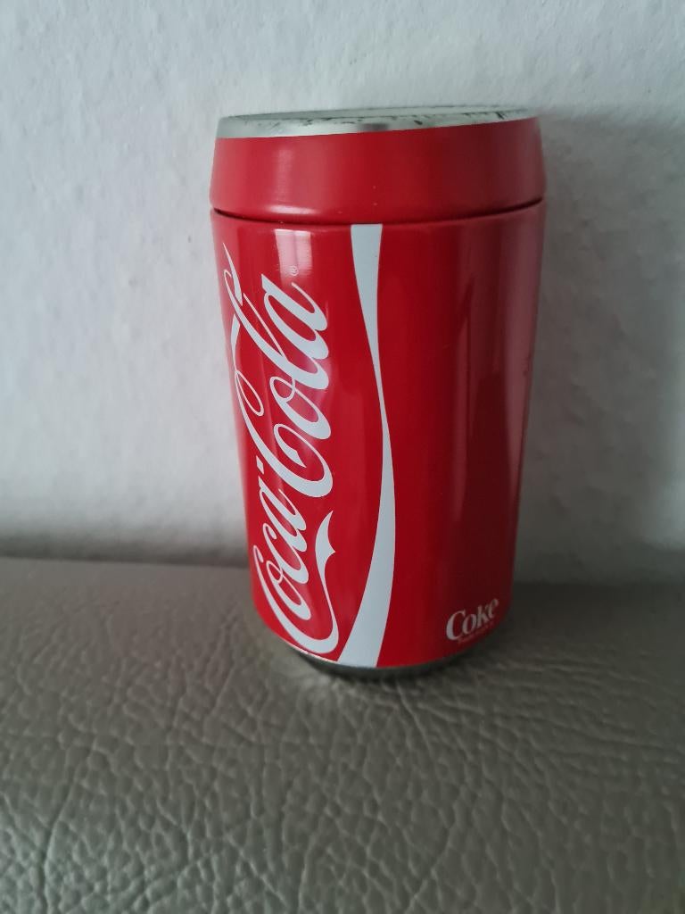 Spaarpot coca cola in blik, Verzamelen, Spaarpotten, Ophalen of Verzenden, Metaal of Blik, Overige thema's