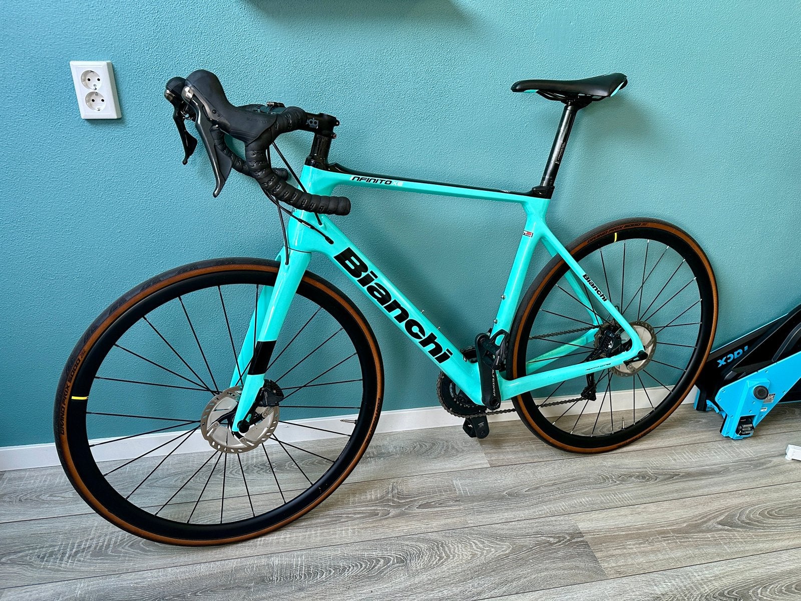 Bianchi Infinito XE Ultegra Disc - 2023 - Maat 57, Carbon, Zo goed als nieuw, 57 tot 61 cm, Meer dan 20 versnellingen