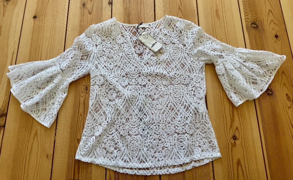 Airfield Top / Blouse - Wit Kant - Maat 36 / Small - Nieuw, Kleding | Dames, Tops, Nieuw, Maat 36 (S), Wit, Lange mouw, Ophalen of Verzenden