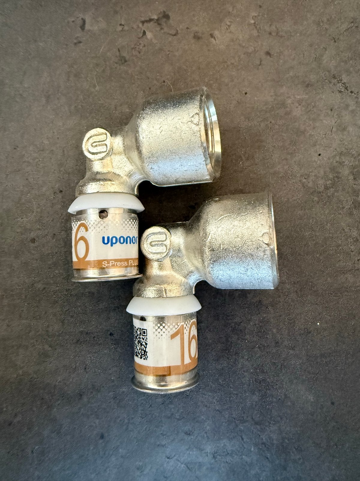 2x Uponor Kniekoppeling 90 Binnendraad x Pers 1/2" x 16mm, Overige materialen, Bochten, Minder dan 20 mm, Nieuw