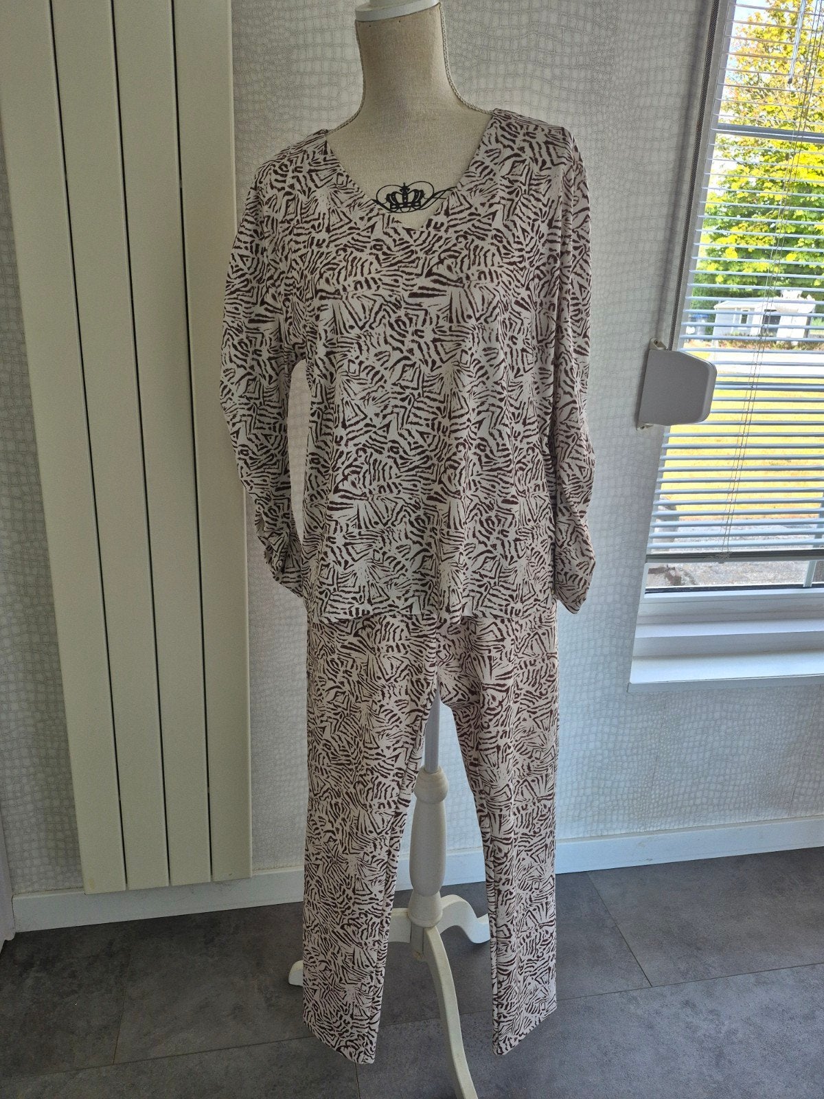 Complete set Maicazz top & Zizo broek - Beige met bruin, Kostuum of Pak, Beige, Maat 42/44 (L), Ophalen of Verzenden