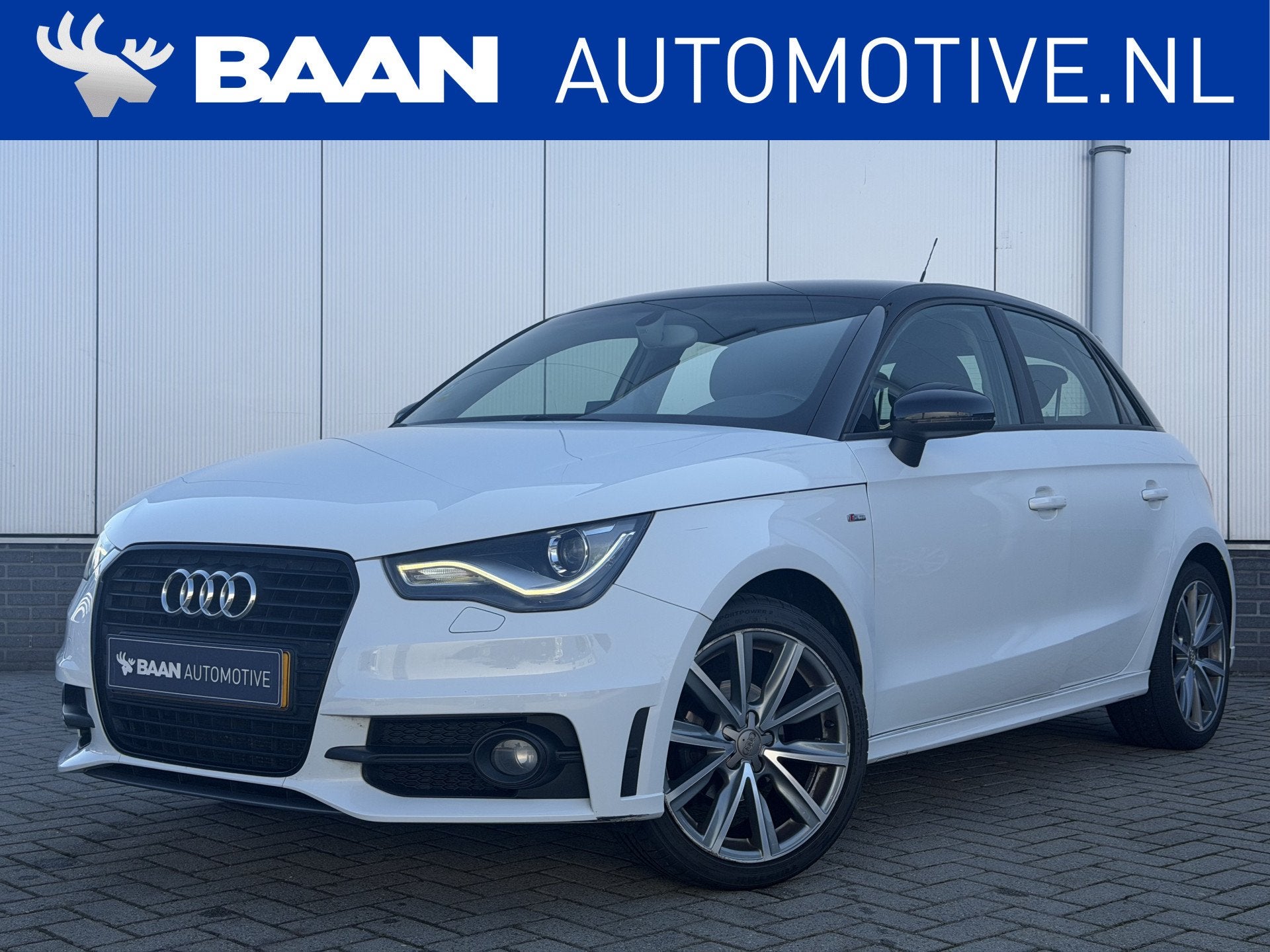 Audi A1 Sportback 1.2 TFSI | S-Line | Xenon | Navi, Voorwielaandrijving, Euro 5, 4 cilinders, 4 stoelen