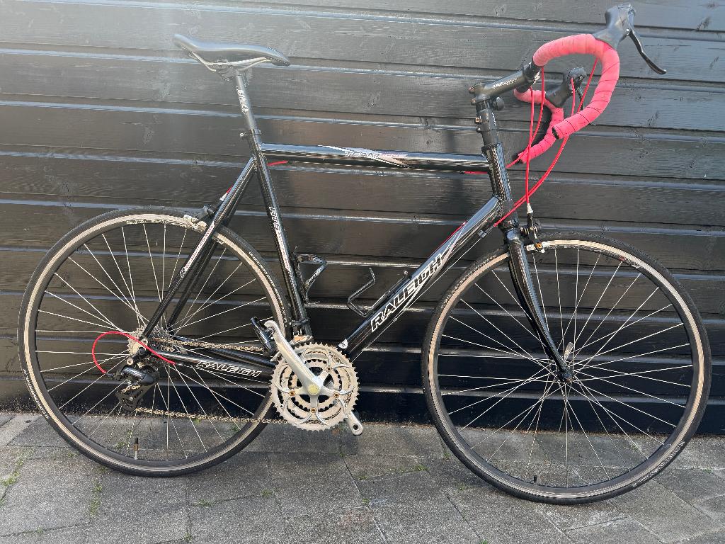 Raleigh Team Race racefiets - Aluminium - Shiman STI, Fietsen en Brommers, 28 inch, Gebruikt, Velgrem, 61 tot 65 cm