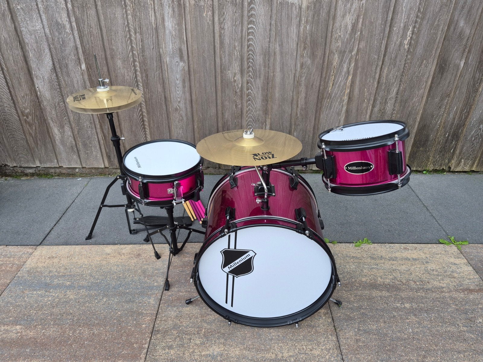 Millennium Kinderdrumstel - Compleet en Zo Goed als Nieuw, Muziek en Instrumenten, Drumstellen en Slagwerk, Ophalen, Zo goed als nieuw