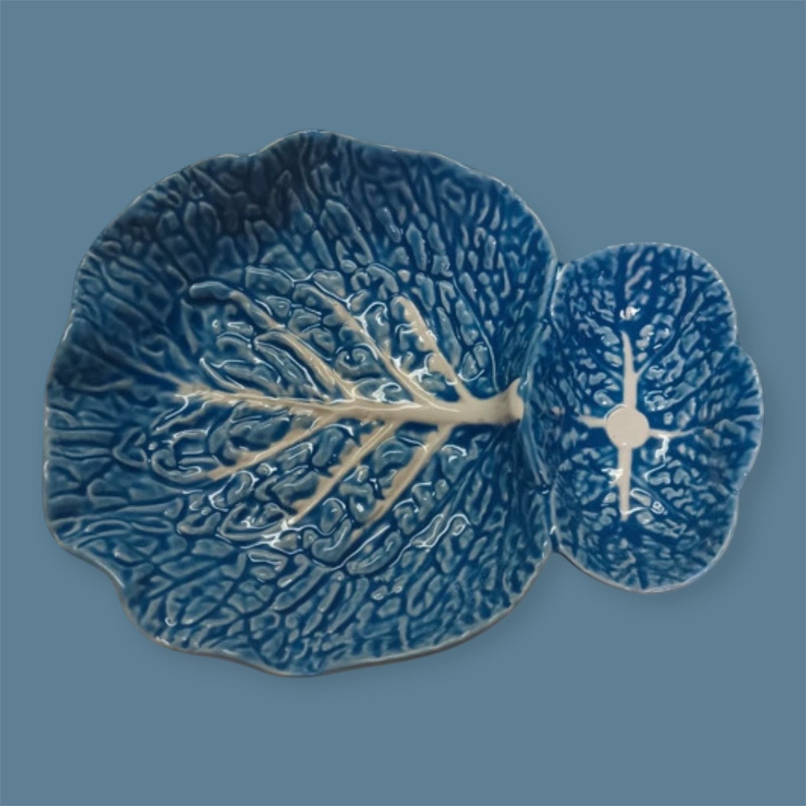 Bordallo Blue vintage server cabbage reliëf, Antiek en Kunst, Verzenden