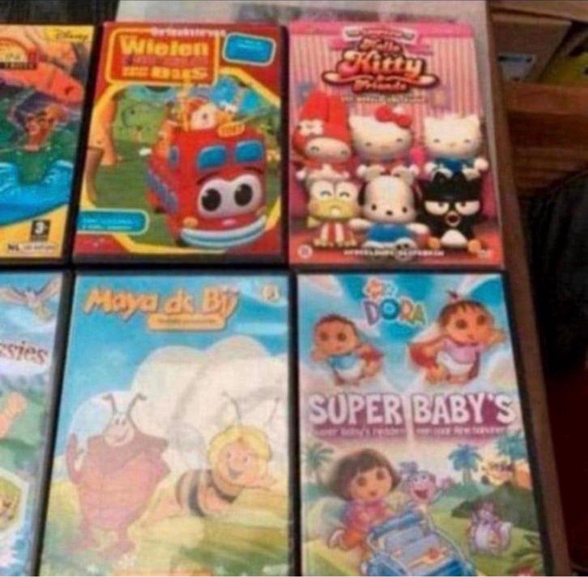 Kinder DVD s - of Handpop van Ariël- of 2 st Fabeltjeskrant, Alle leeftijden, Ophalen of Verzenden, Zo goed als nieuw