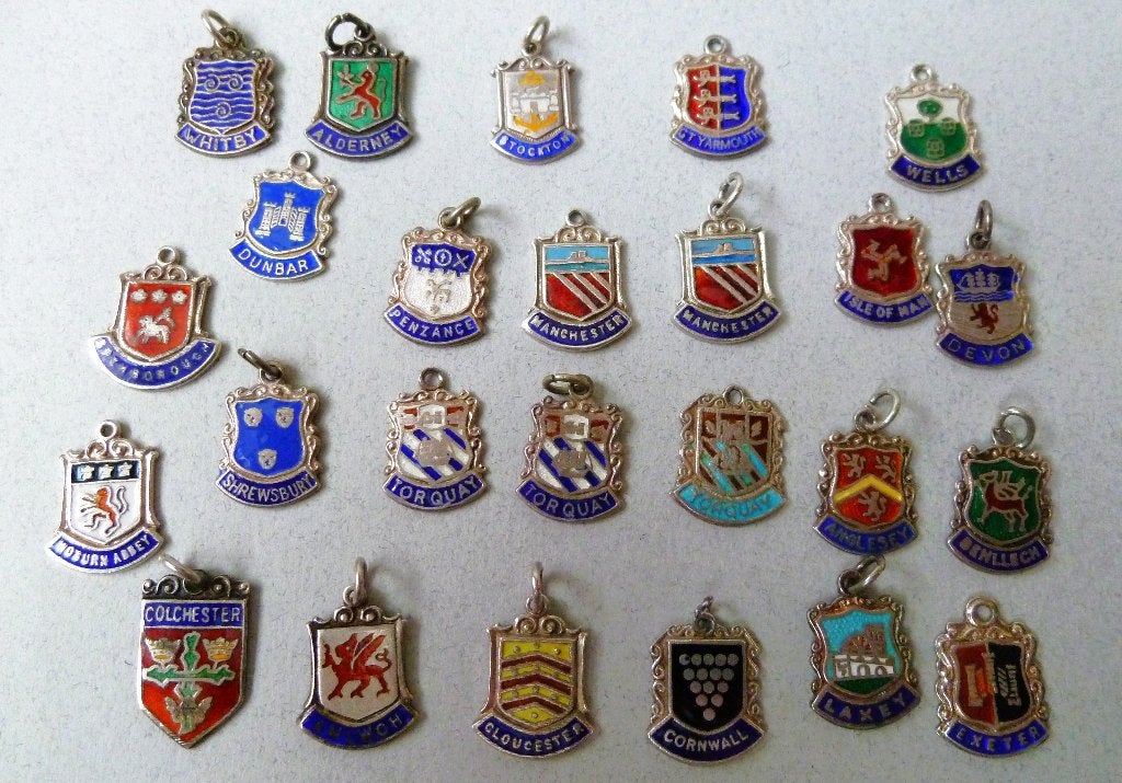 Diverse oude bedels/ Travelshields Wapenschildjes zilver, Verzenden, Zilver, Overige typen