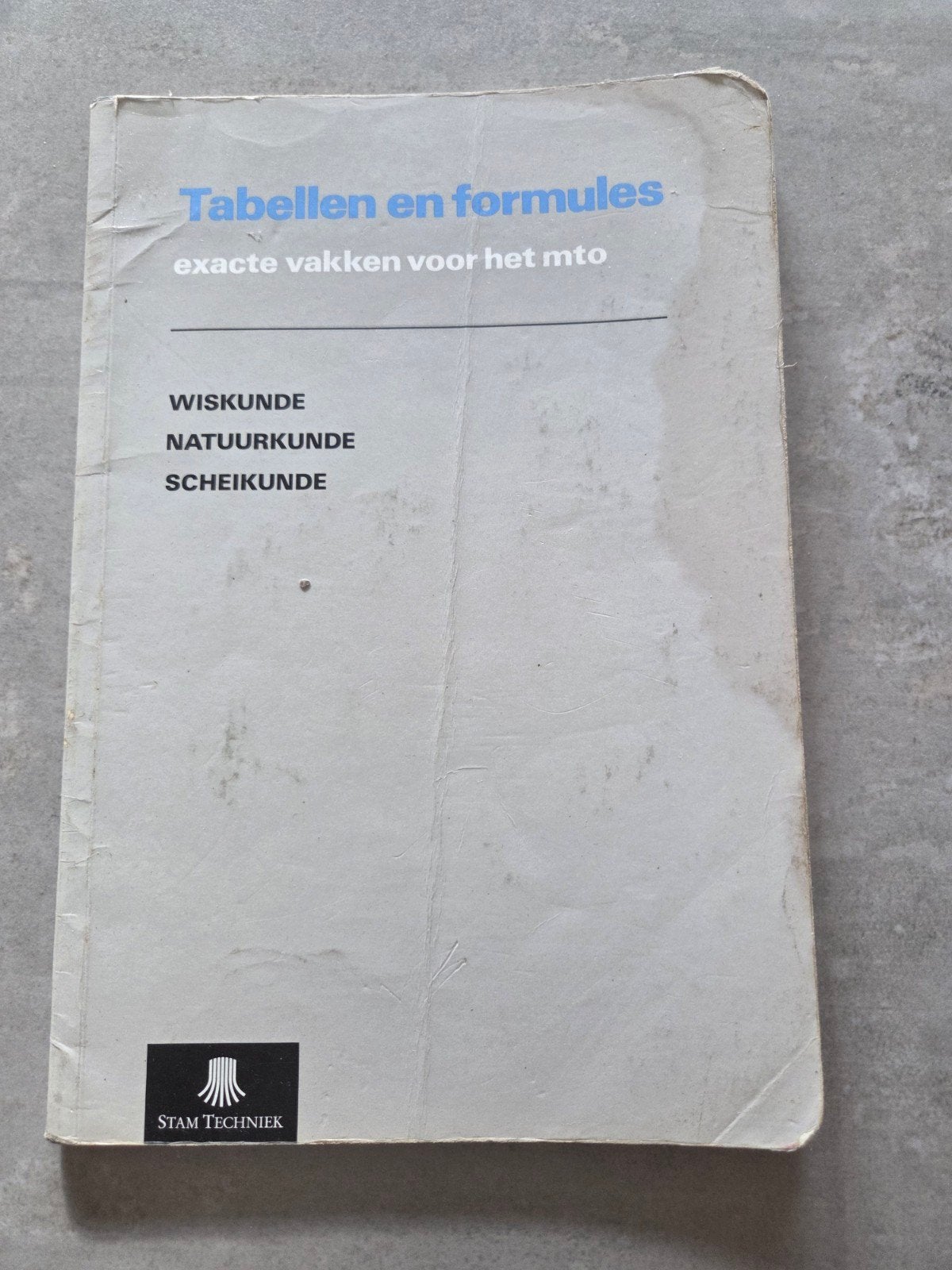 Tabellen en formules, Ophalen of Verzenden, Zo goed als nieuw, Overige niveaus, Nederlands