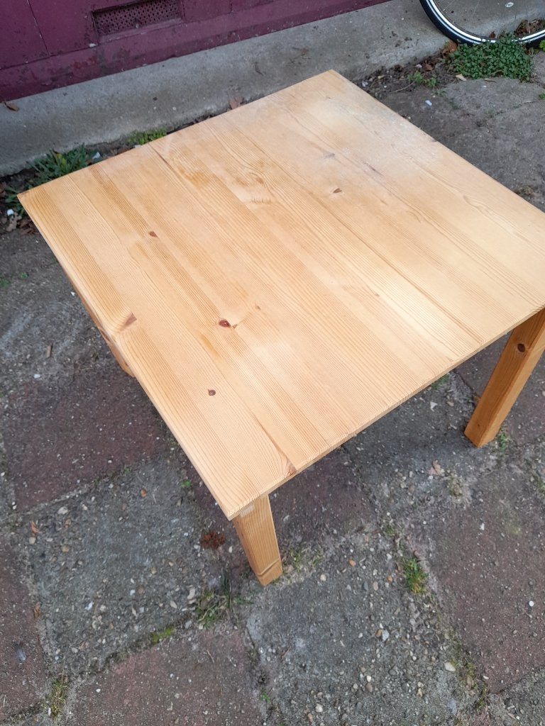 Blank grenen houten (vierkant) tafel, Ophalen, Vierkant, 50 tot 100 cm, Zo goed als nieuw