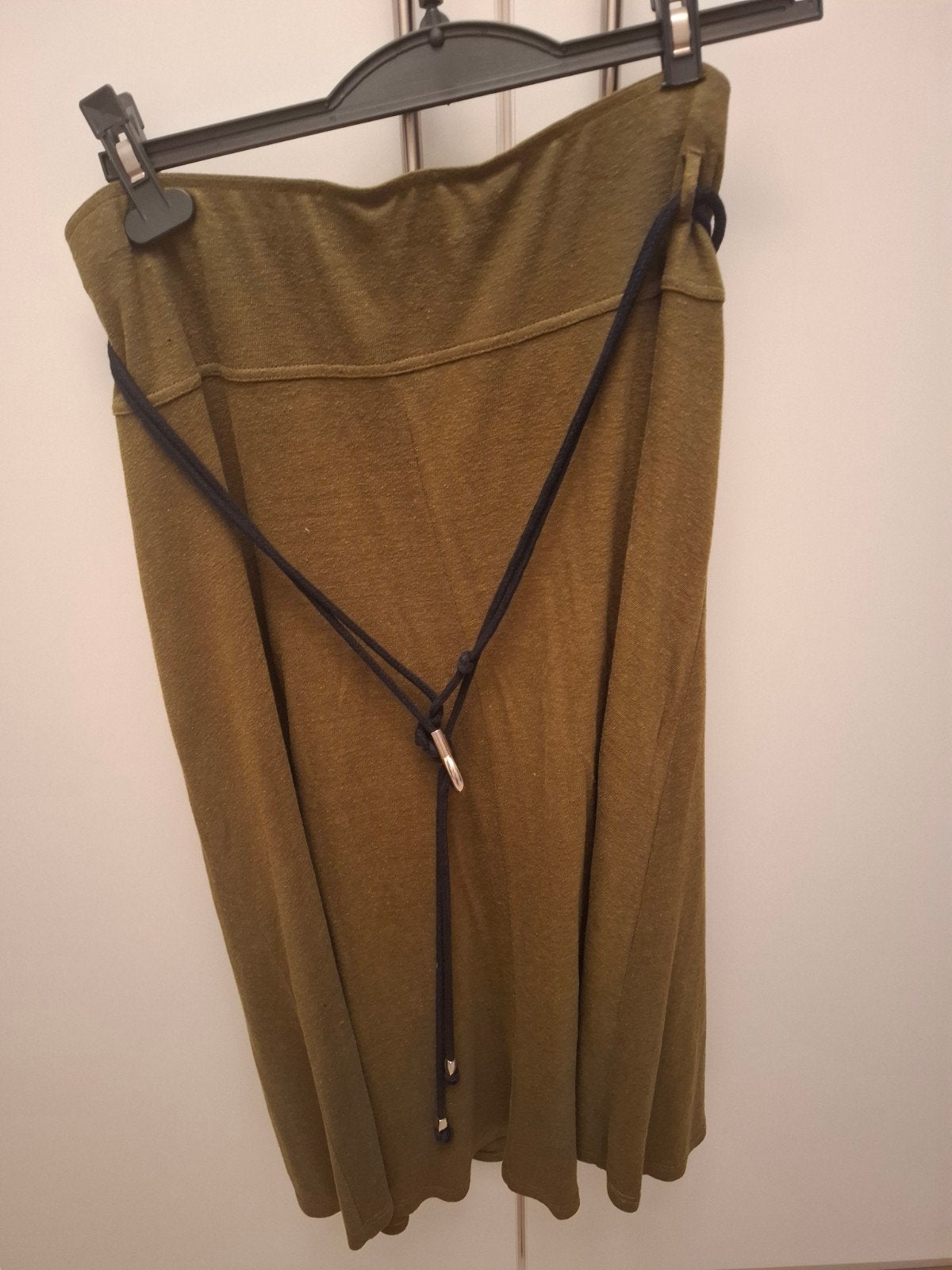Rok lang maat 46 legergroen van Claudia Strater, Maat 46/48 (XL) of groter, Ophalen of Verzenden, Gedragen, Onder de knie