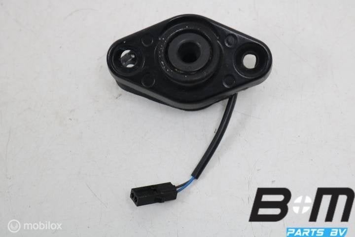 Vangplaat onder VW Caddy 2K 2K0843639A, Gebruikt