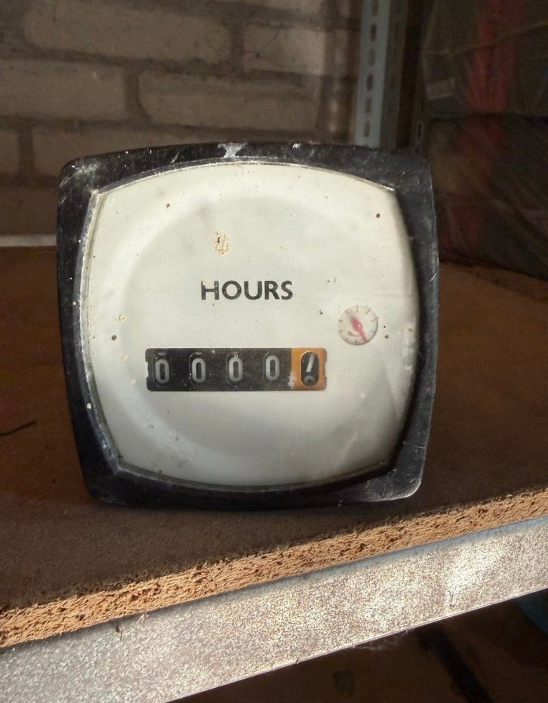 Retro urenteller uit oude auto - Vintage 'HOURS' meter, Verzenden, Overige typen