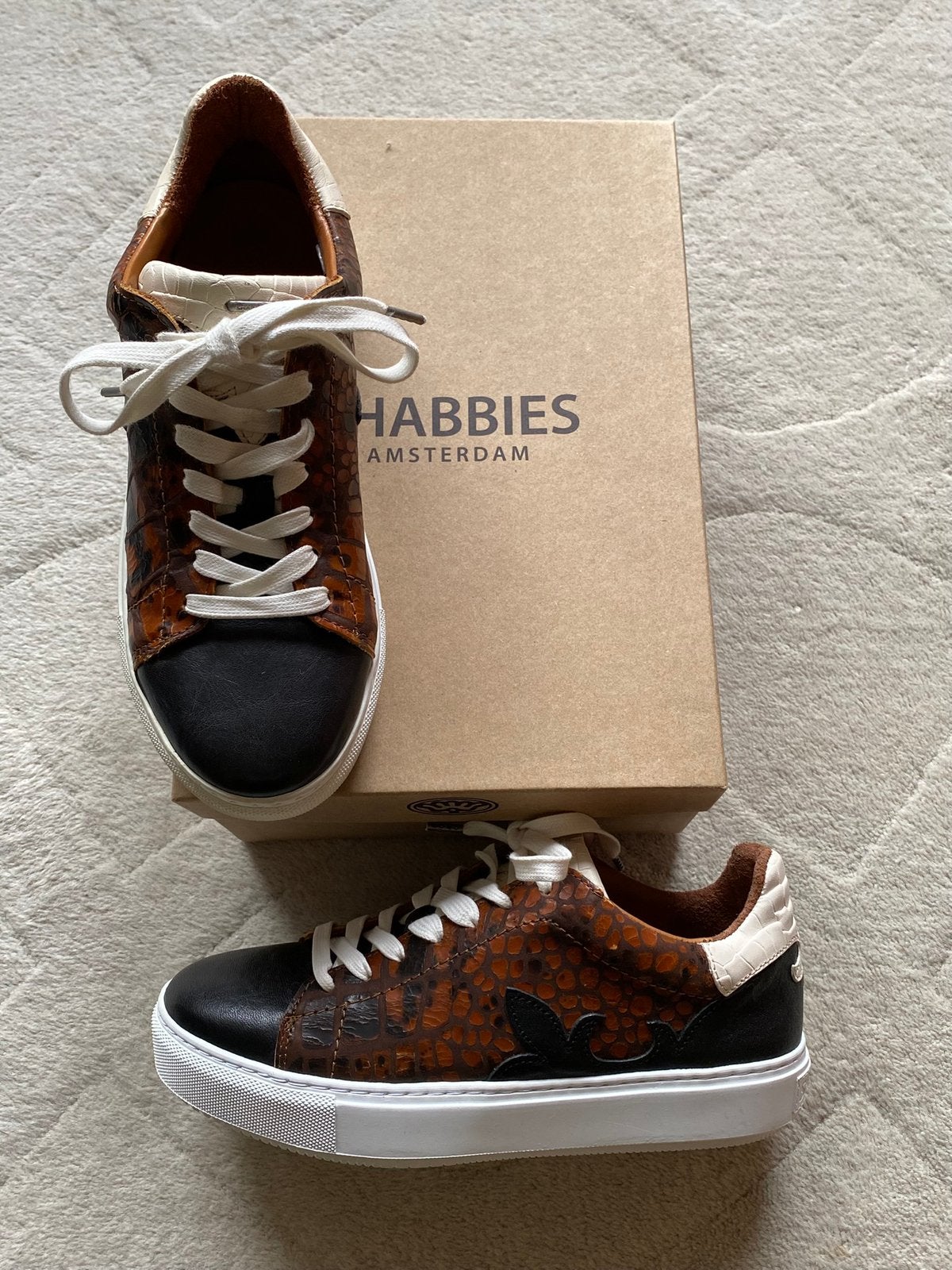 Nieuw: Shabbies sneakers in maat 37 👟, Bruin, Nieuw, Ophalen of Verzenden, Sneakers of Gympen