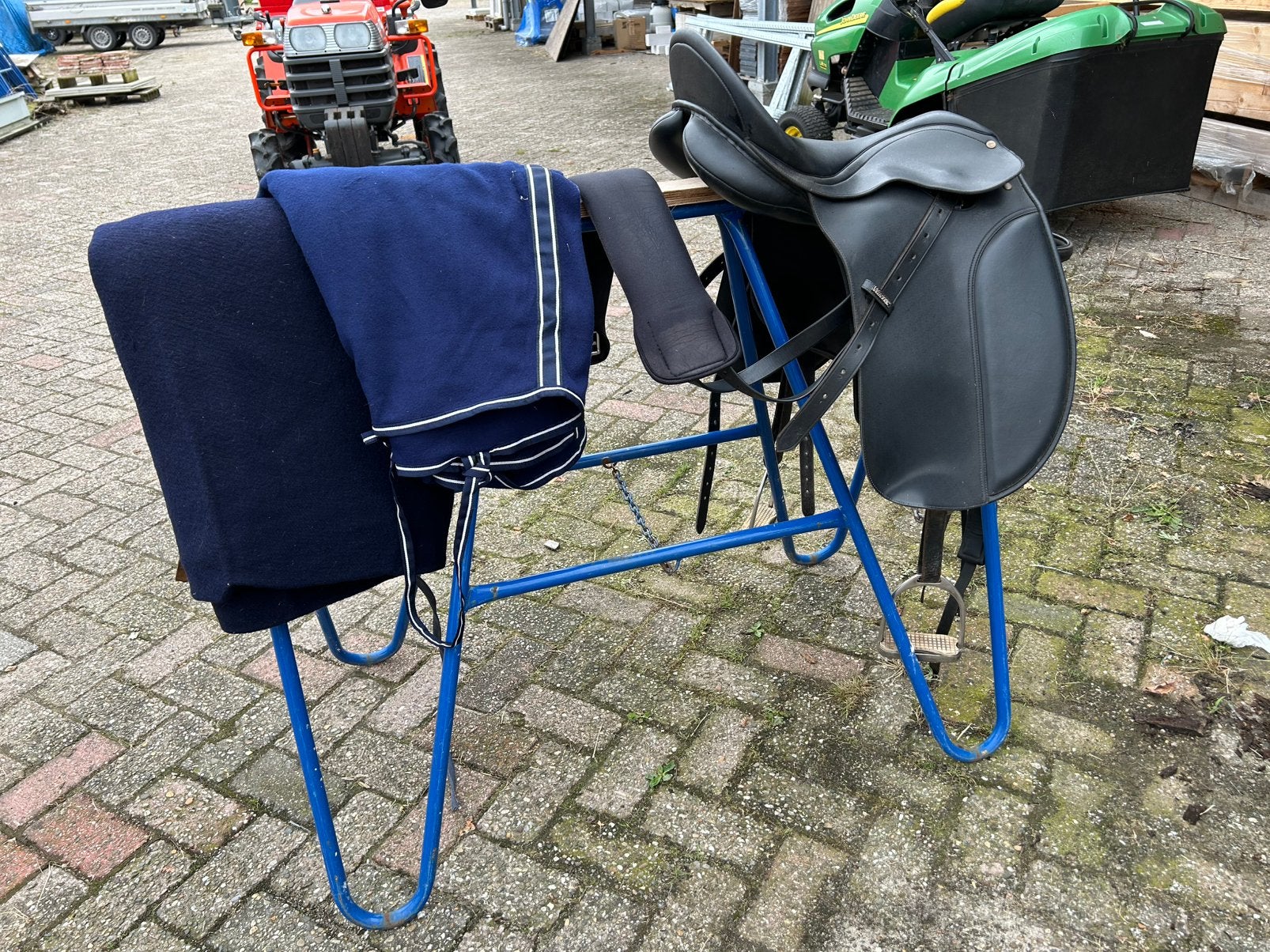 Wintec D pony zadel 16 Inch . Kleur zwart ., Dieren en Toebehoren, Paarden en Pony's | Zadels, Ophalen, Zo goed als nieuw