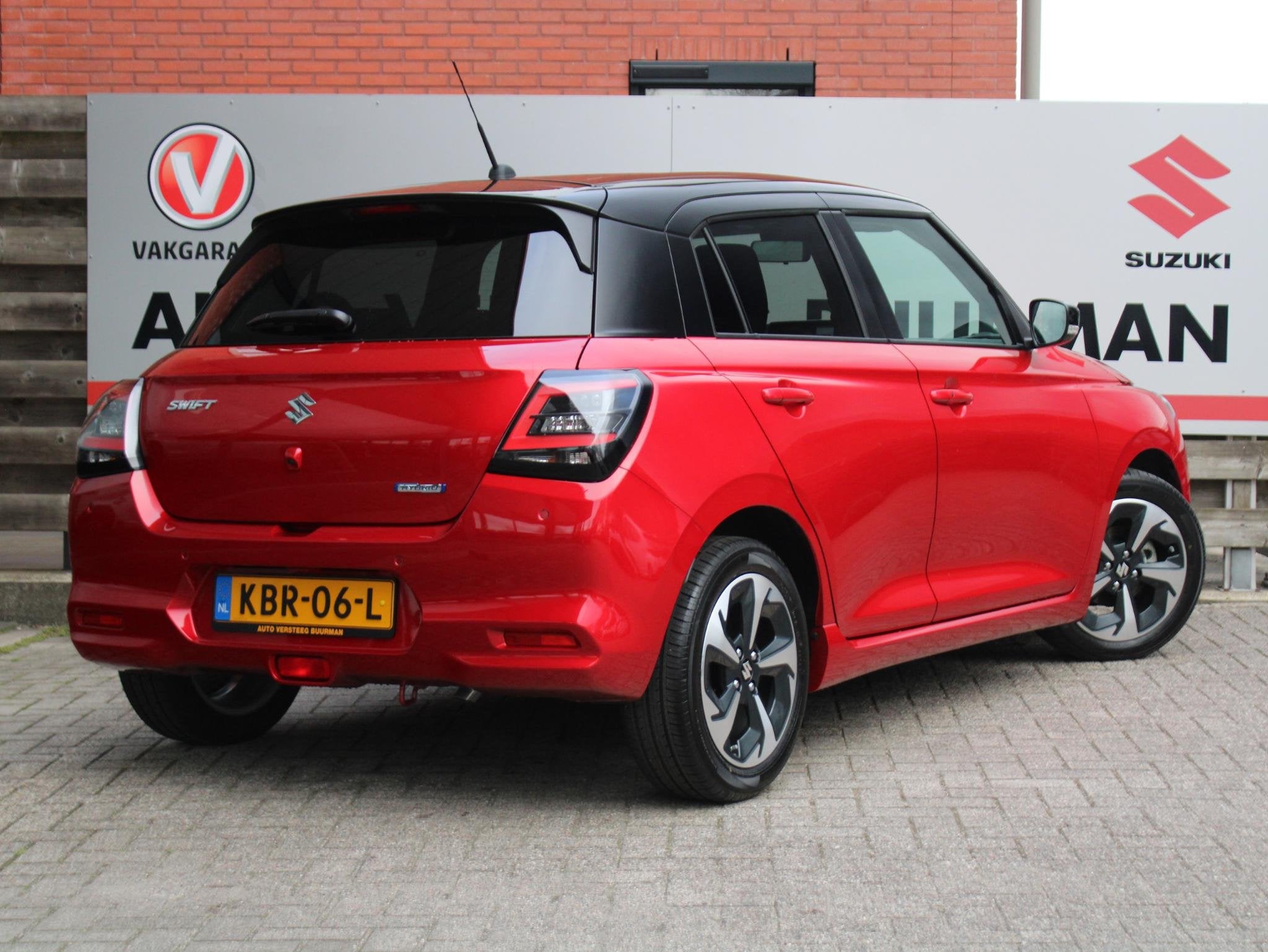 Suzuki Swift 1.2 Style Smart Hybrid Navigatie, Stoelverwarmi, Auto's, 12 maanden, Stof, Gebruikt, Swift
