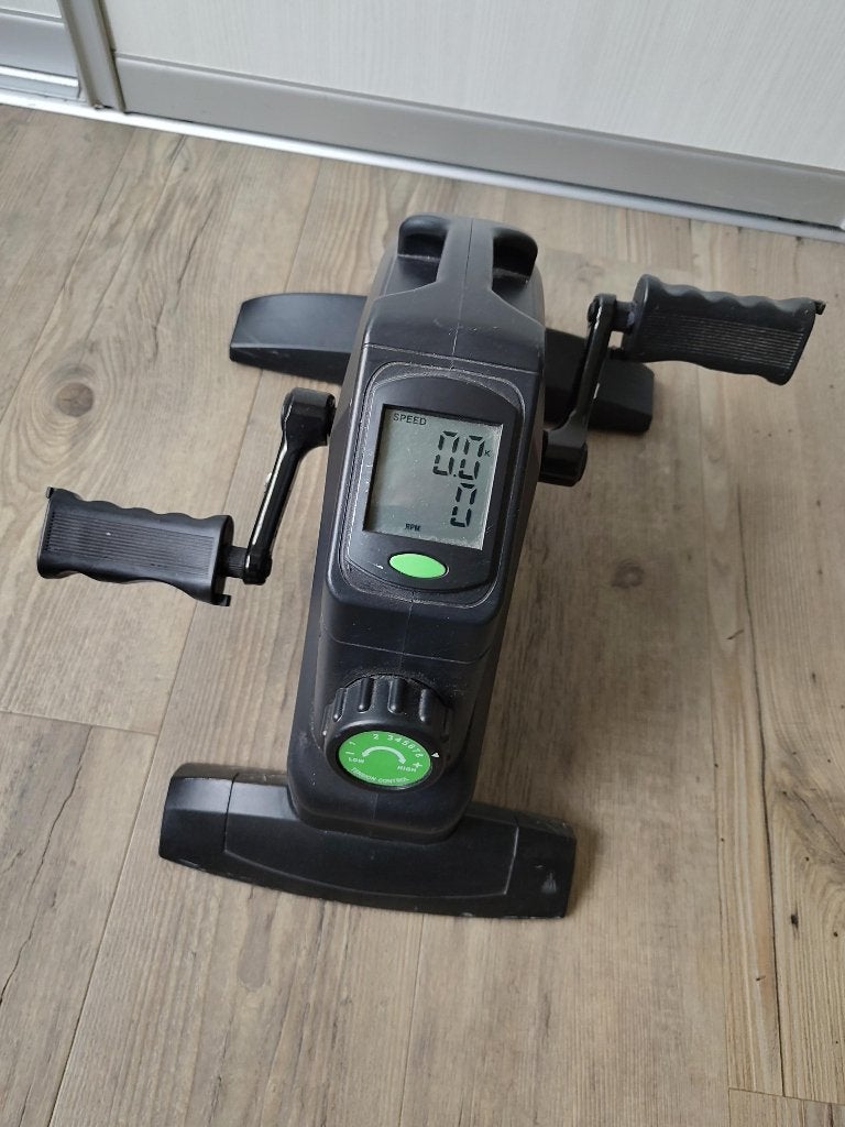 Tunturi Cardio Fit M35 minibike — compacte pedaaltrainer, Ophalen, Overige materialen, Zo goed als nieuw, Benen