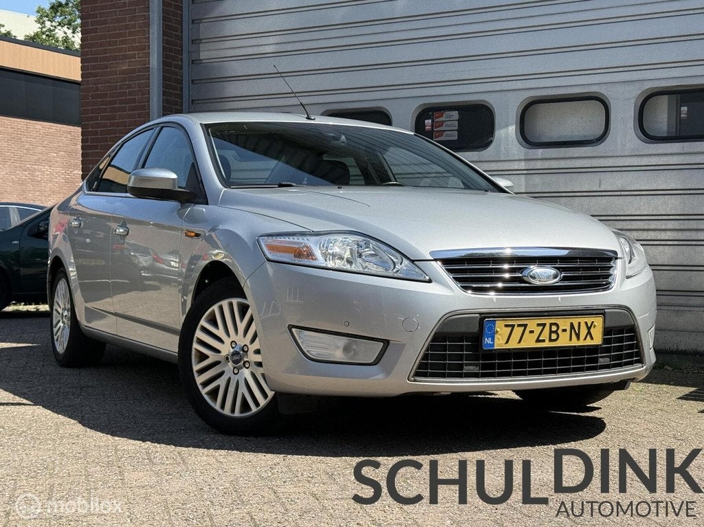 Ford Mondeo 2.0-16V Ghia TREKHAAK|CRUISE CONTROLE|LEDER, Auto's, Ford, 145 pk, Gebruikt, 4 cilinders, Origineel Nederlands
