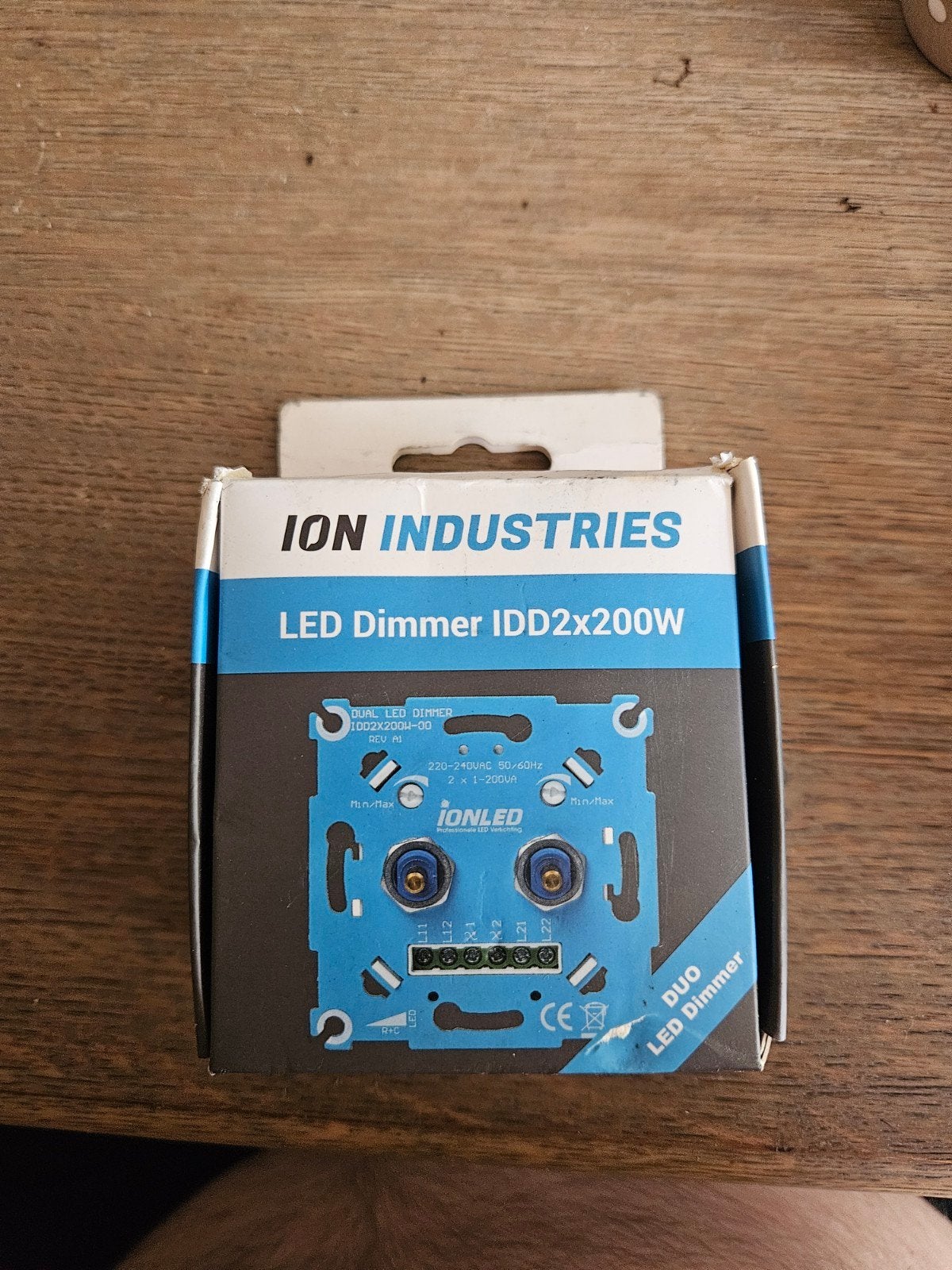 ION INDUSTRIES LED Dimmer IDD2x200W - Duo LED Dimmer, Ophalen of Verzenden, Nieuw, Overige merken, Dimmer
