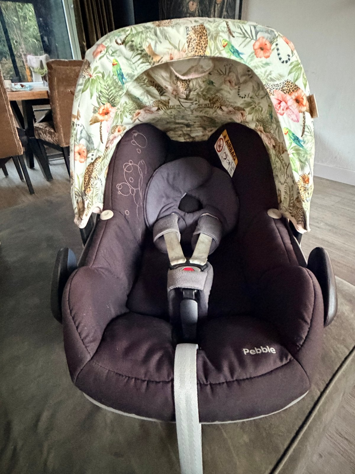 Maxi-Cosi Pebble autostoel met zonnekap van Ukje, Ophalen, Autogordel of Isofix, Gebruikt, Zijbescherming