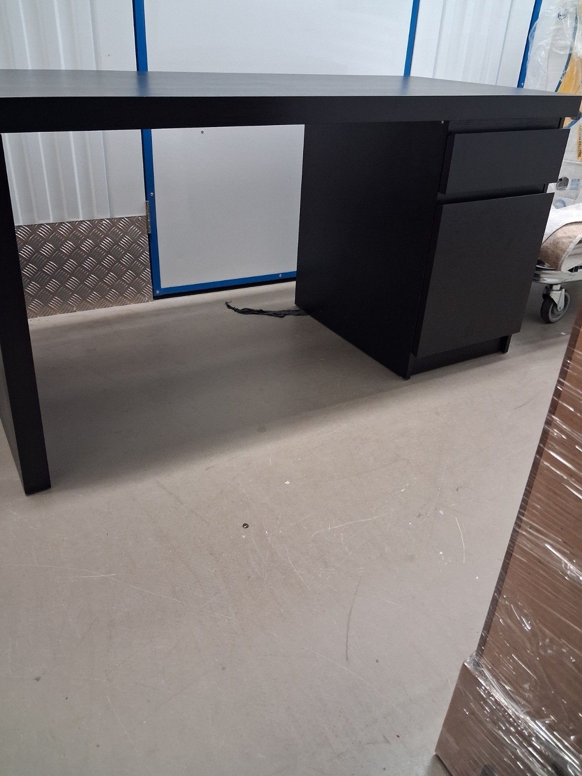 mooi ikea malm bureau, Huis en Inrichting, Ophalen, Gebruikt
