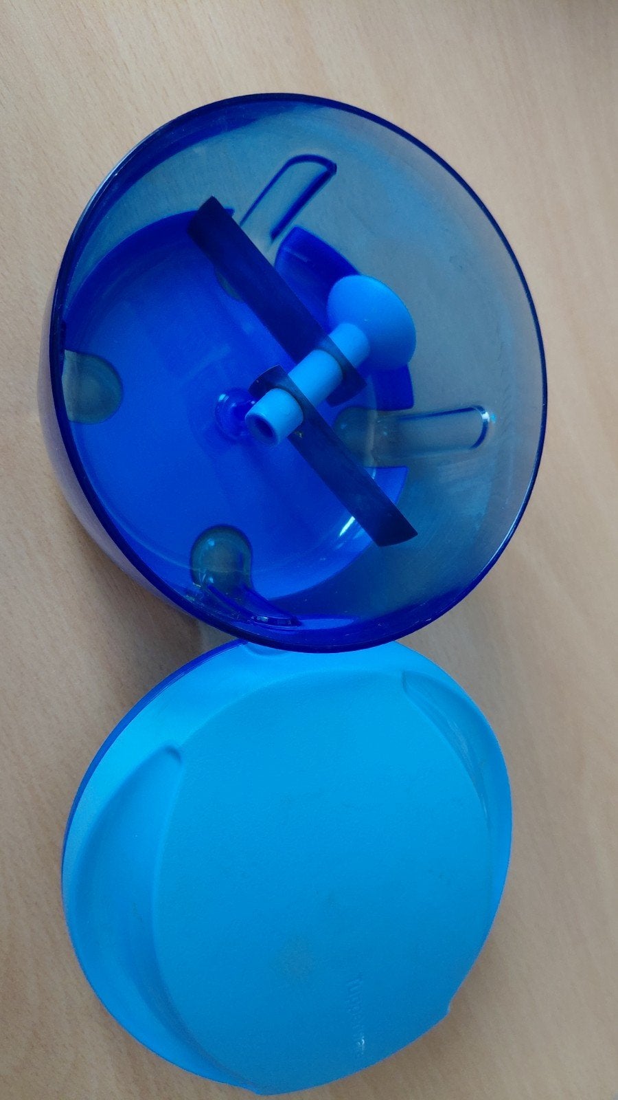 Handmatige hakmolen - Blauw tupperware, Ophalen of Verzenden, Gebruikt, Blauw