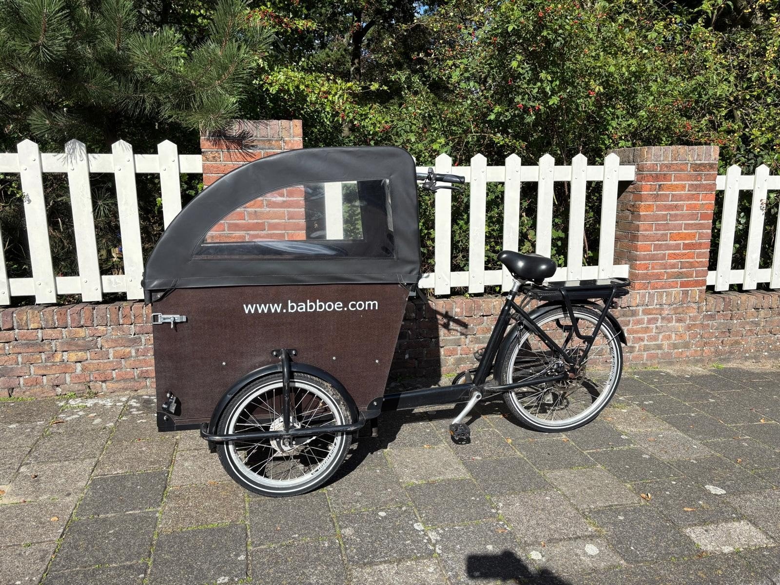 Babboe Dog bakfiets met huif en elektrische ondersteuning, Gebruikt, Goederen, Ophalen of Verzenden, Elektrisch