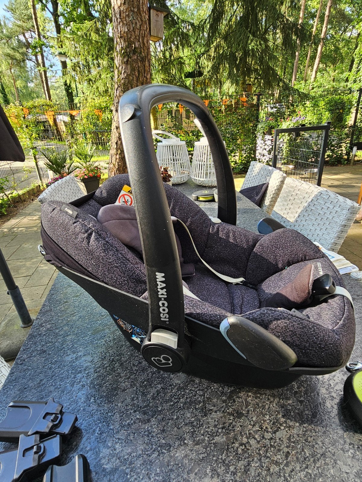 Maxi-Cosi met bevestigingssteunen, Ophalen, 0 t/m 13 kg, Maxi-Cosi, Gebruikt