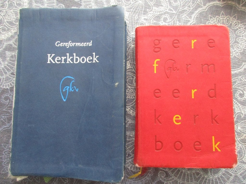 3 x Gereformeerd Kerkboek 2006, Boeken, Ophalen of Verzenden, Gelezen