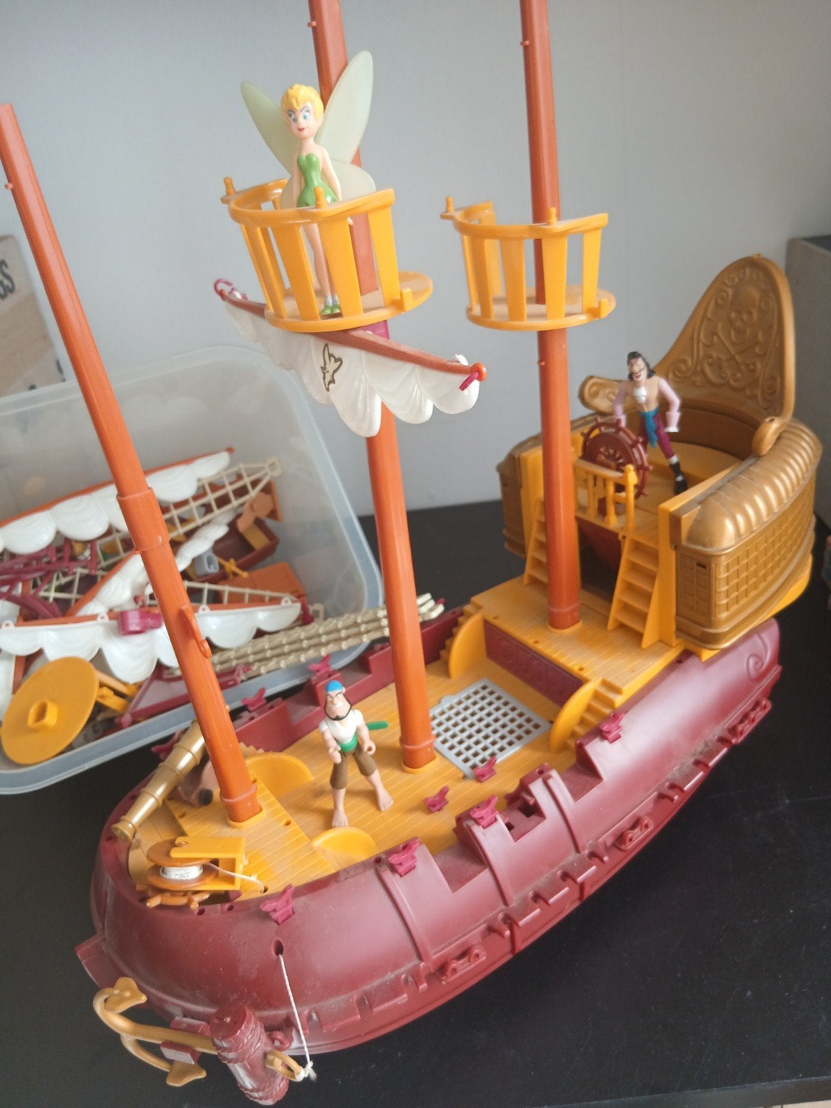 DisneyFamosa Peter Pan Piratenschip met figuren, Ophalen of Verzenden, Gebruikt, Jongen of Meisje