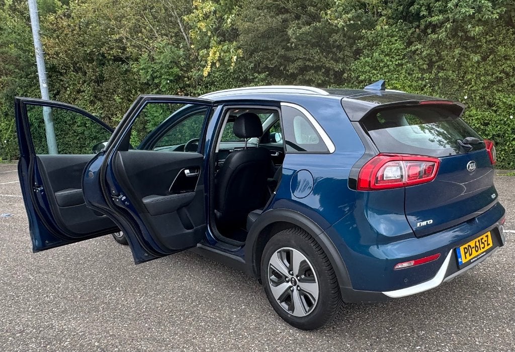 Foto 21 van Kia Niro Hybrid DynamicLine | Automaat | CarPlay | Camera