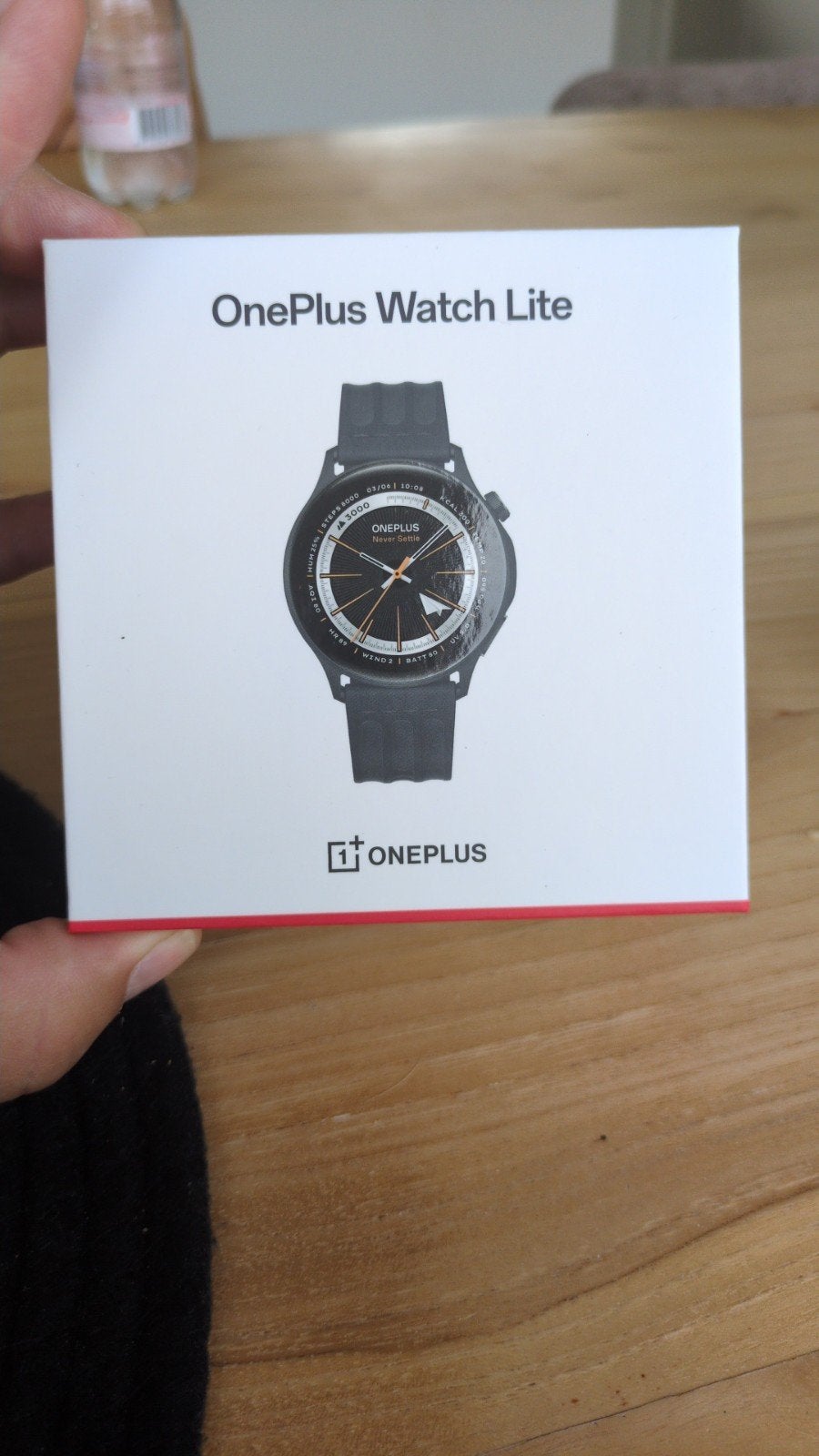 OnePlus Watch Lite - Nieuw en Geseald, Sieraden, Tassen en Uiterlijk, Smartwatches, Zwart, Nieuw, Ophalen of Verzenden, OnePlus