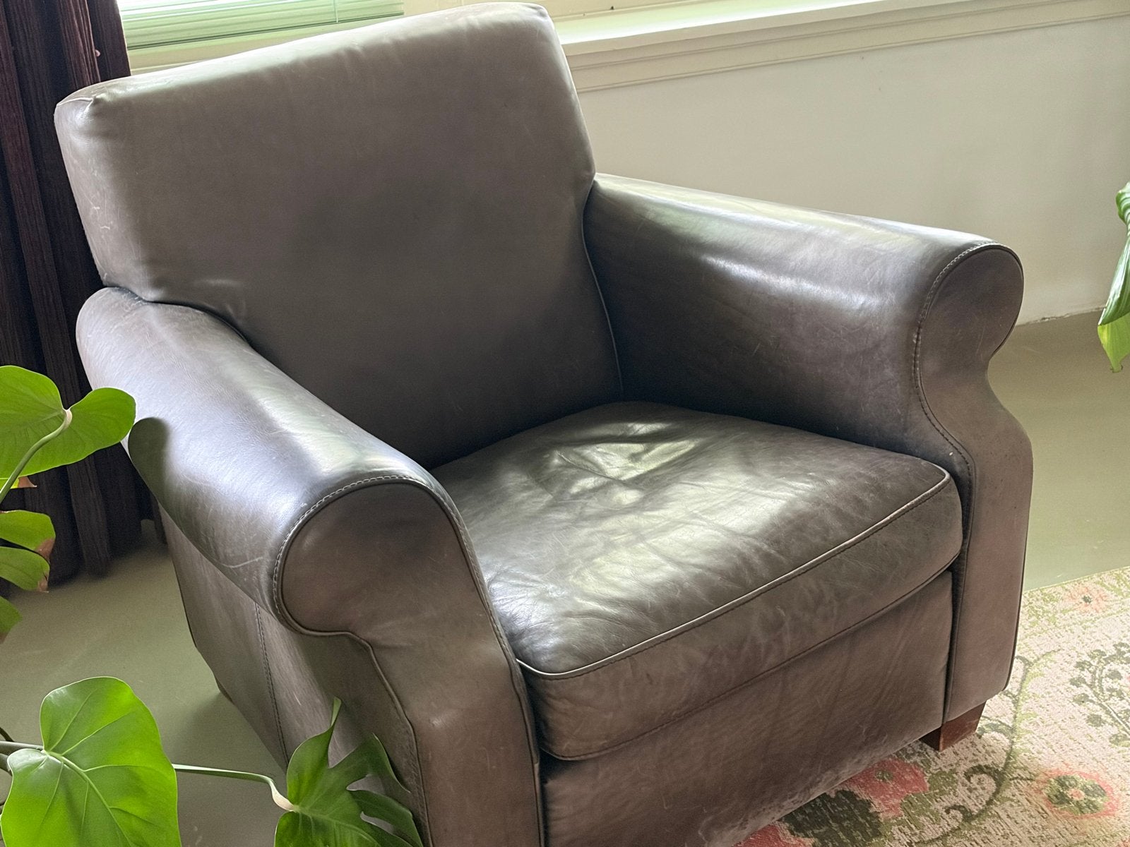 GRATIS Comfortabele grote fauteuil van leer, Ophalen, Gebruikt, Leer, 75 tot 100 cm