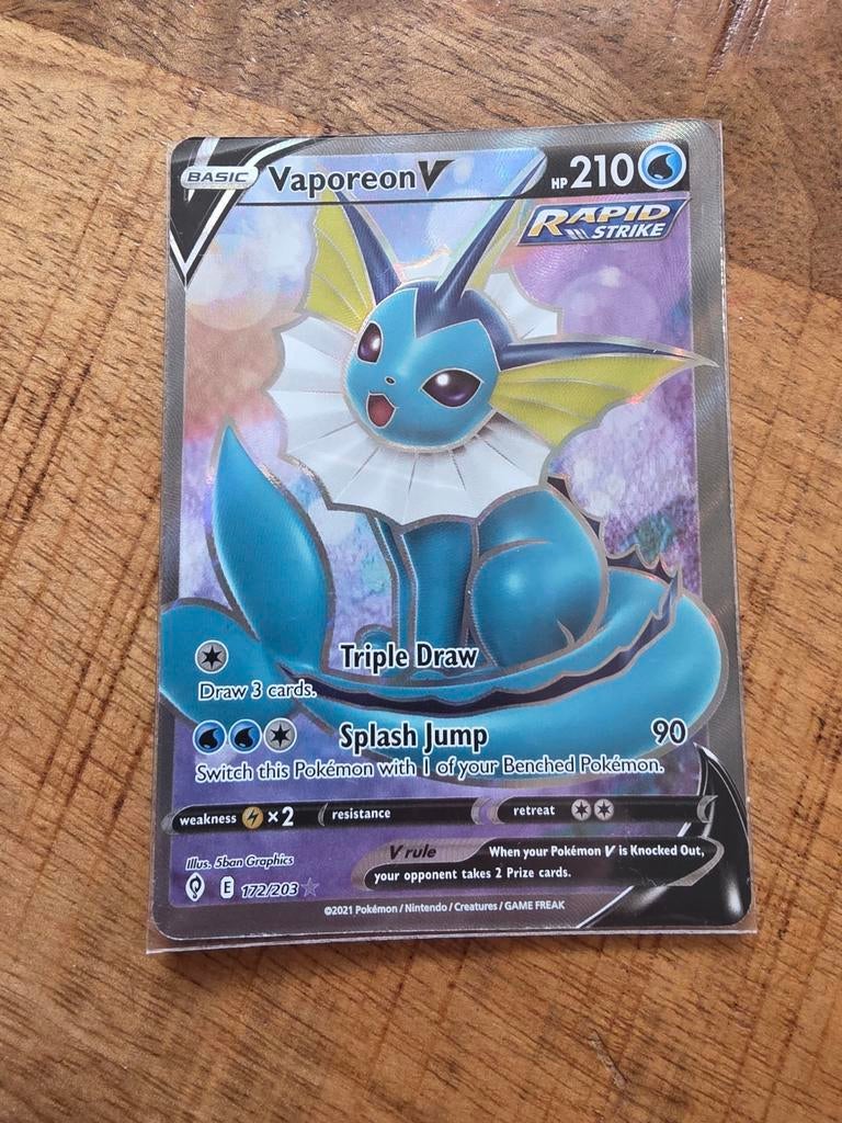 Vaporeon V, Ophalen of Verzenden, Zo goed als nieuw