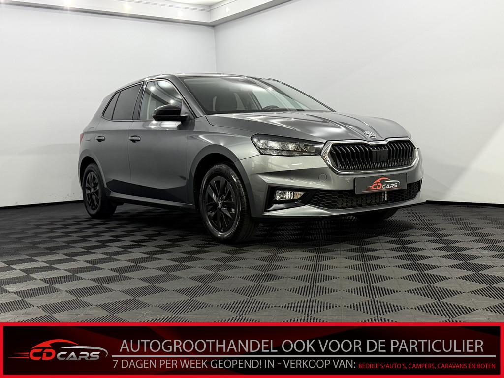 Skoda Fabia 1.0 TSI Business Edition Camera, Apple carplay,, Voorwielaandrijving, Stof, Gebruikt, Bedrijf