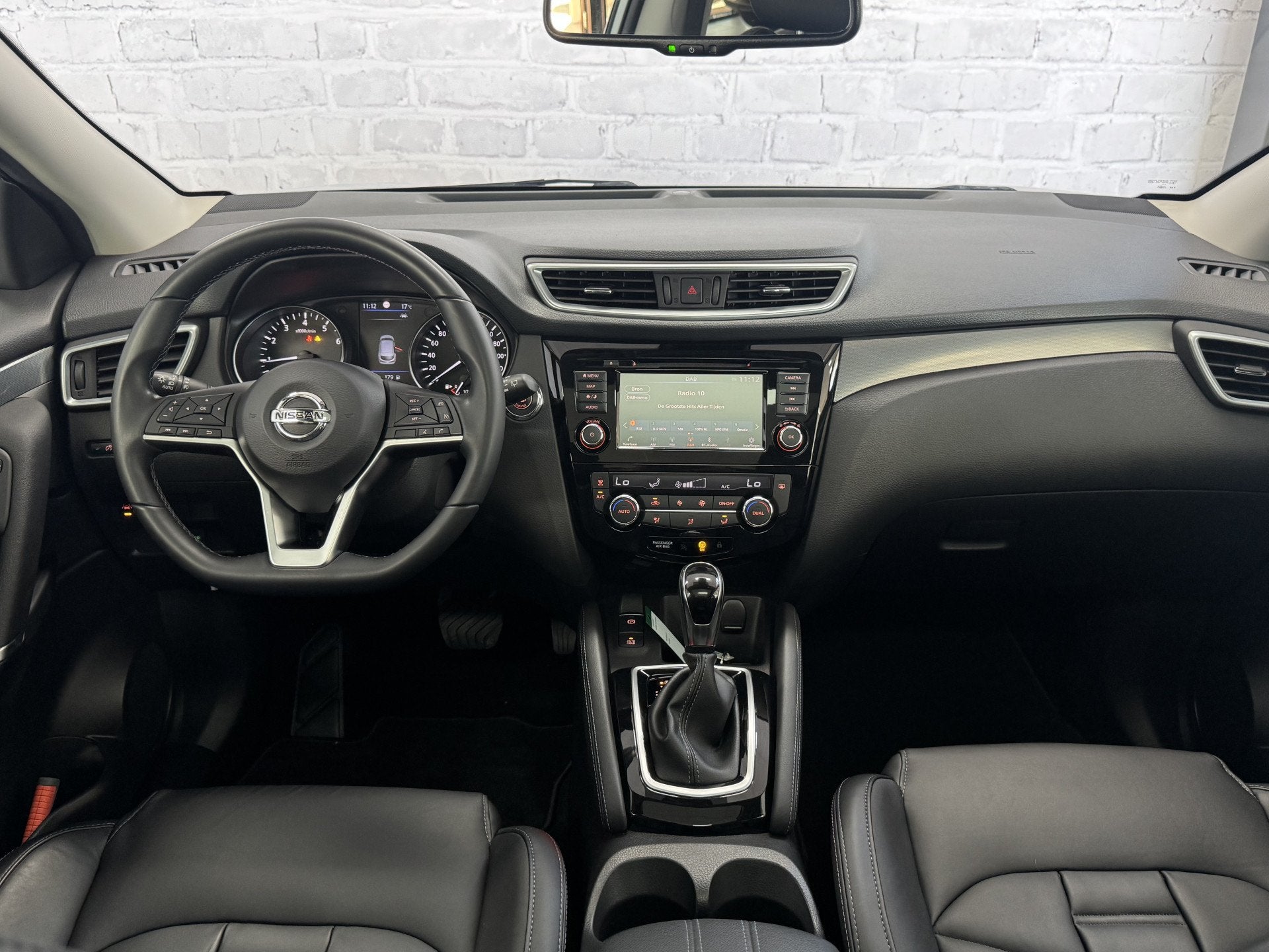 Nissan QASHQAI 1.3 MHEV Xtronic Tekna Plus Pano Leder Trekha, Gebruikt, Zwart, 4 cilinders, 1209 kg