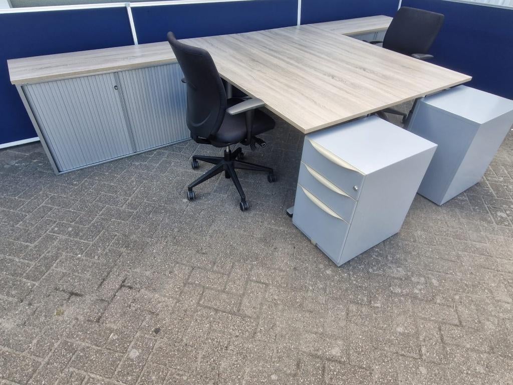 Steelcase recht bureau 180x80 met nieuw blad naar keuze 40x, In hoogte verstelbaar, 180 cm, Steelcase Benelux B.V., Ophalen of Verzenden