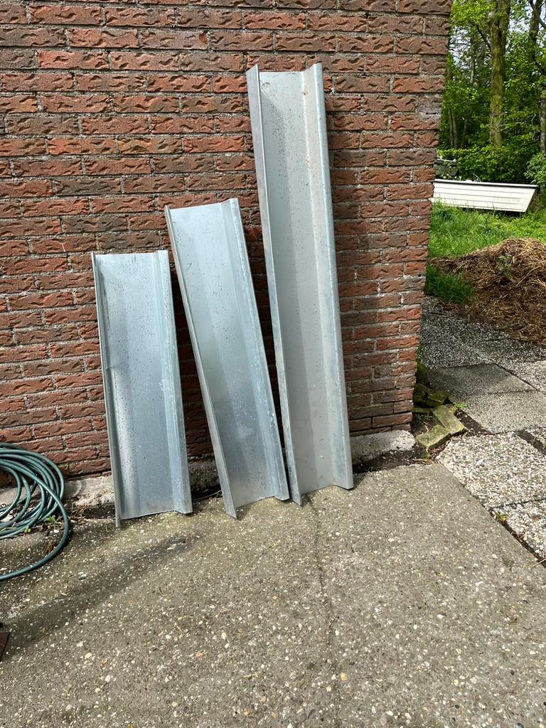 Dakgoten, Doe-het-zelf en Verbouw, Metalen, Ophalen, Zo goed als nieuw
