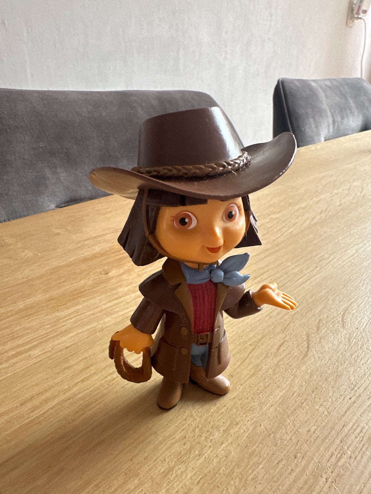 Disney- Dora the Explorer figuur met cowboyhoed - 12 cm, Ophalen of Verzenden, Gebruikt