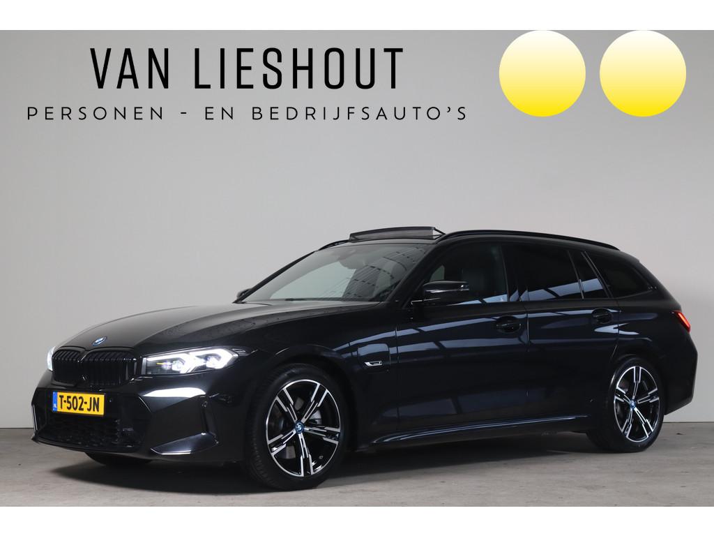 BMW 3 Serie Touring 320e M-Sport NL-Auto! Elek.Trekh. I Pano, Auto's, BMW, 1998 cc, Gebruikt, Euro 6, 4 cilinders