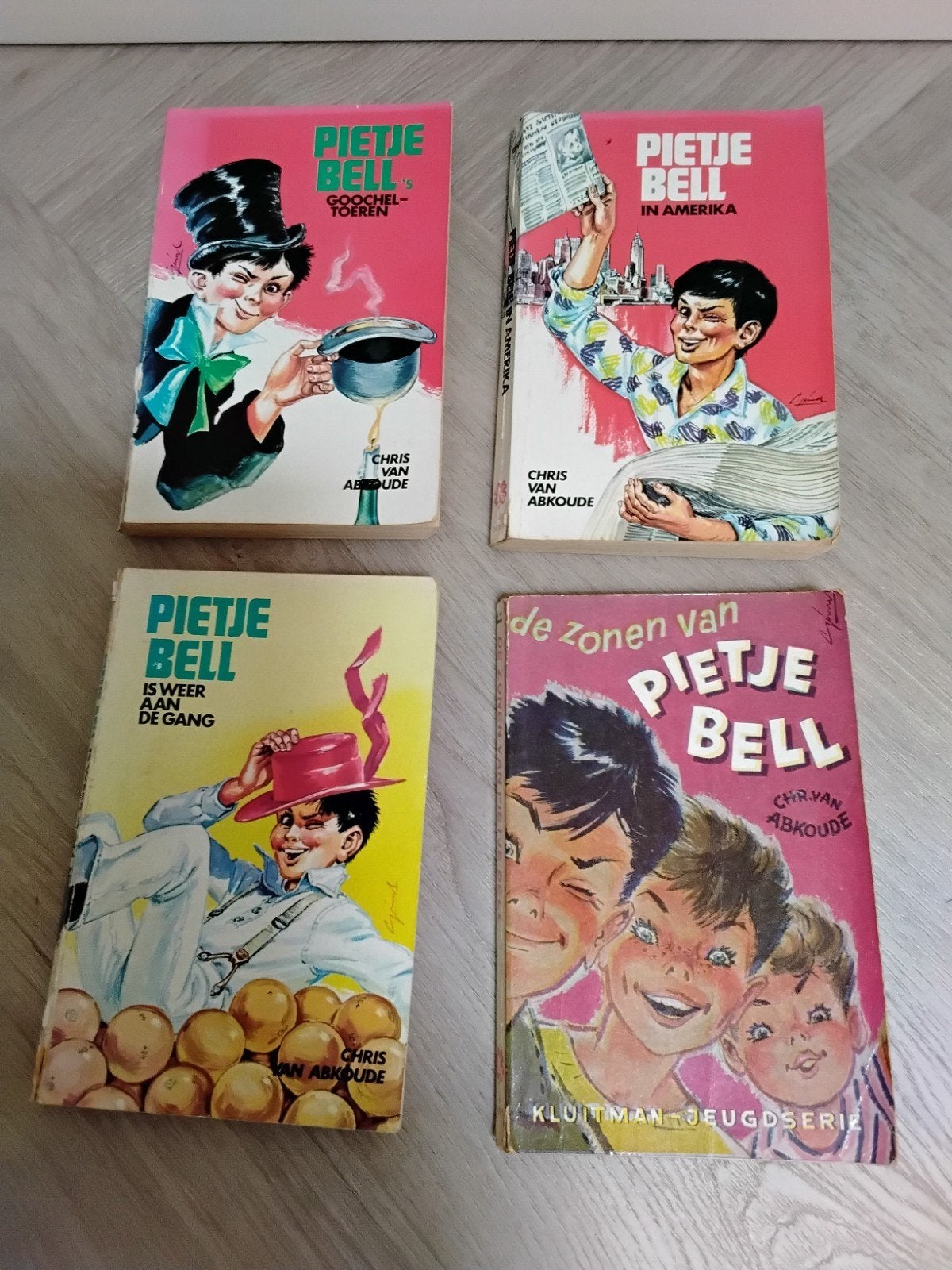 4 boekjes Pietje Bell., Boeken, Ophalen of Verzenden, Gelezen