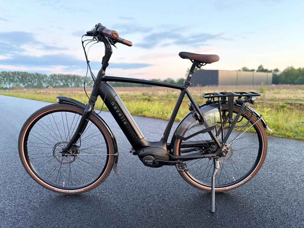 Gazelle Grenoble C8 HMB Heren/Bosch motor/500WH/Als Nieuw!, Fietsen en Brommers, Ophalen, Zo goed als nieuw, 59 cm of meer, 50 km per accu of meer
